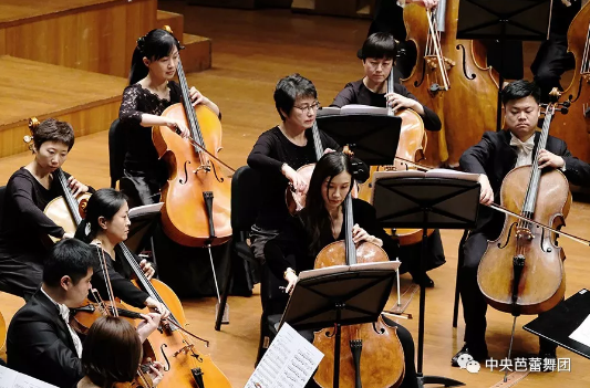 说明: 说明: http://39.96.12.65:82/_img/ballet/2019/08/17/20190817141731302001.png