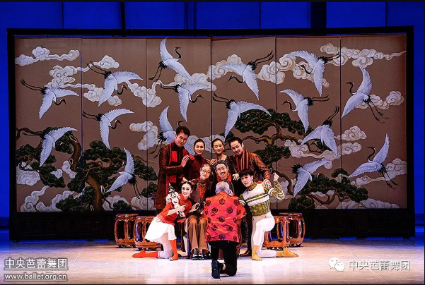 说明: 说明: http://39.96.12.65:82/_img/ballet/2019/08/19/20190819152418972001.png