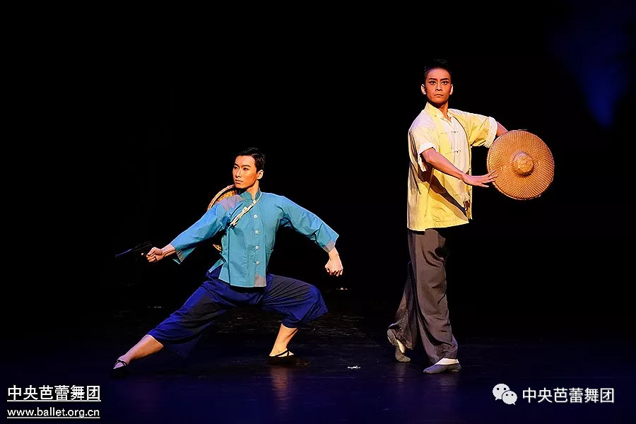 说明: 说明: http://39.96.12.65:82/_img/ballet/2019/08/19/20190819114058788001.png