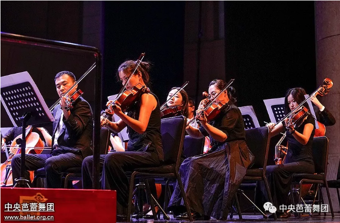 说明: 说明: http://39.96.12.65:82/_img/ballet/2019/09/11/20190911084840598001.png