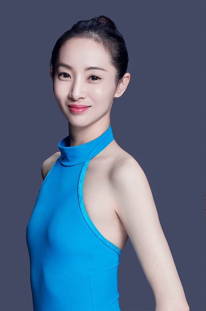 王晔中央芭蕾舞团主要演员,一级演员中央芭蕾舞团主要演员,一级演员.