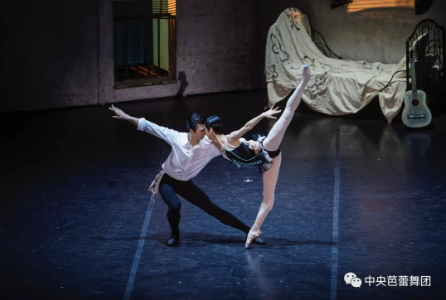 说明: 说明: http://39.96.12.65:82/_img/ballet/2019/08/19/20190819103318364001.png
